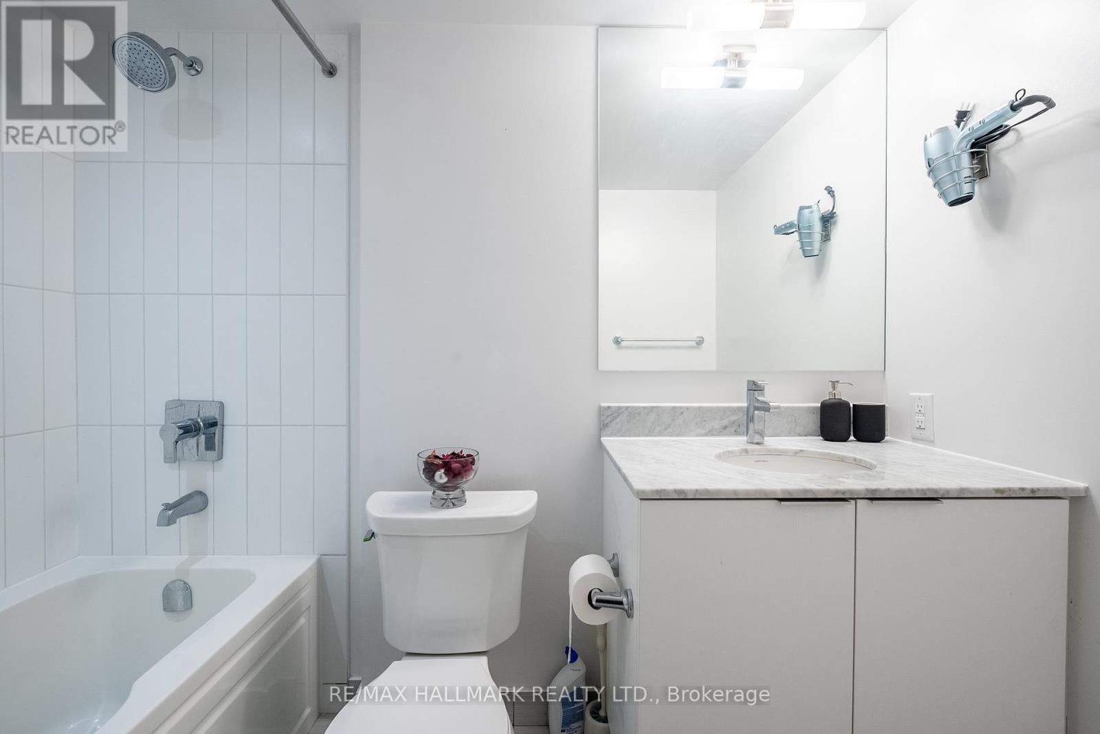 #1302 - 955 Bay Street, Toronto, Ontario  M5S 2A2 - Photo 11 - C12680664