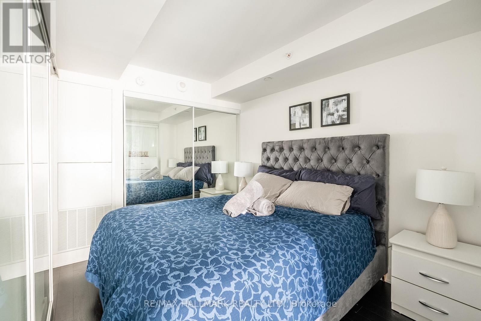 #1302 - 955 Bay Street, Toronto, Ontario  M5S 2A2 - Photo 6 - C12680664