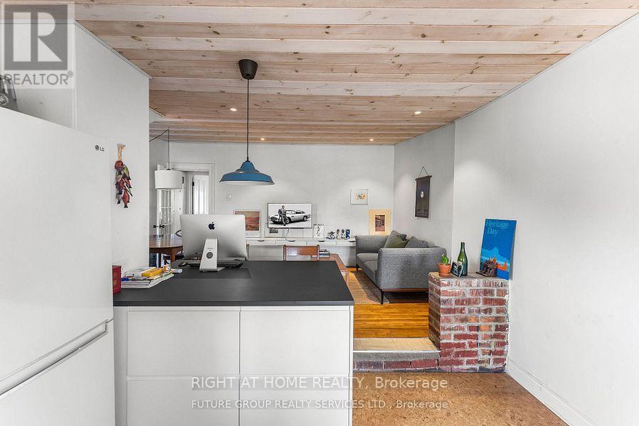 3RD FLOOR - 10 BORDEN STREET, Toronto, Ontario