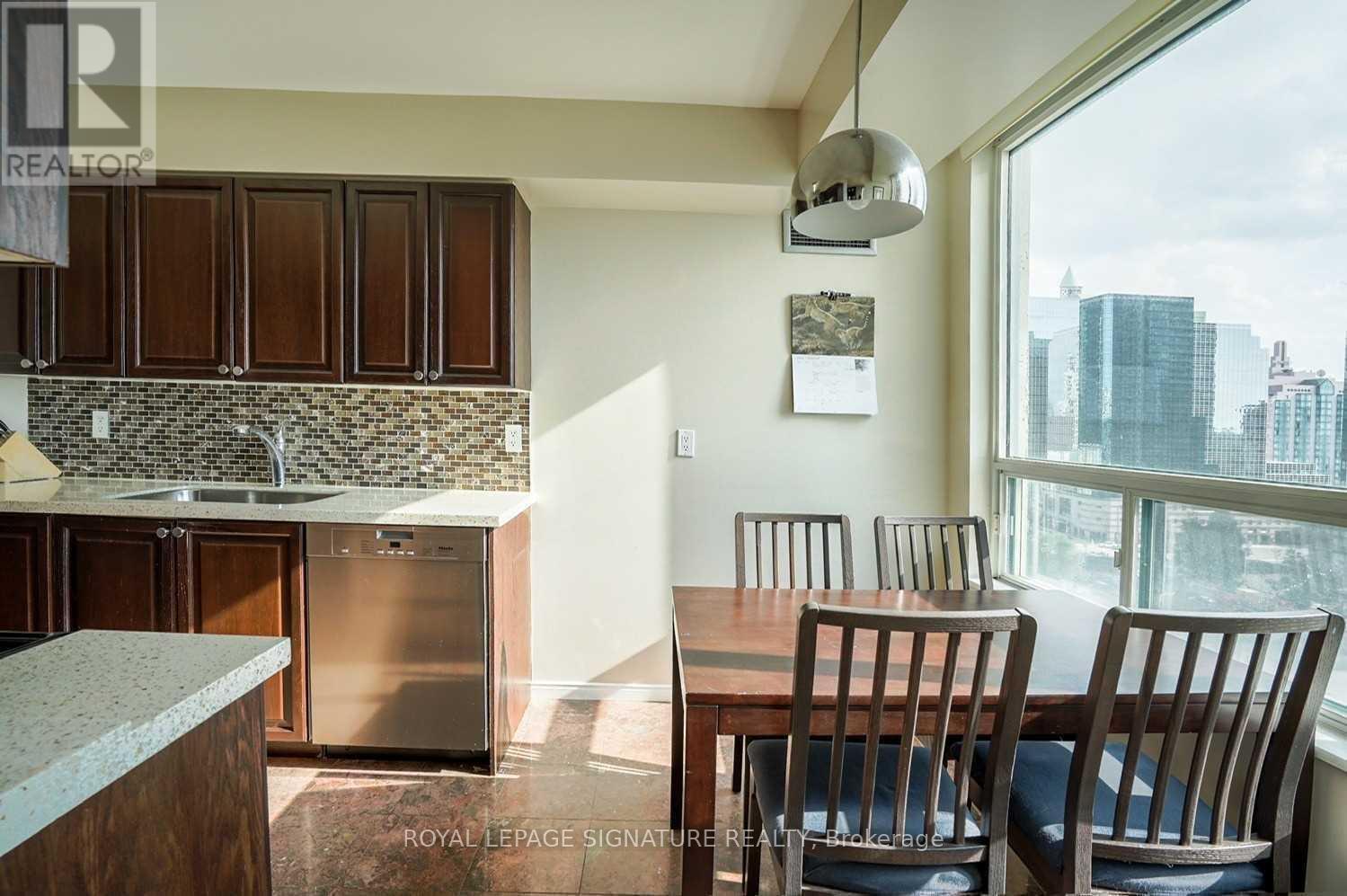 1710 - 238 Doris Avenue, Toronto, Ontario  M2N 6W1 - Photo 10 - C12680776