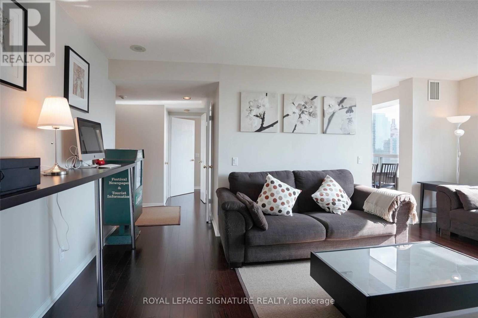 1710 - 238 Doris Avenue, Toronto, Ontario  M2N 6W1 - Photo 7 - C12680776