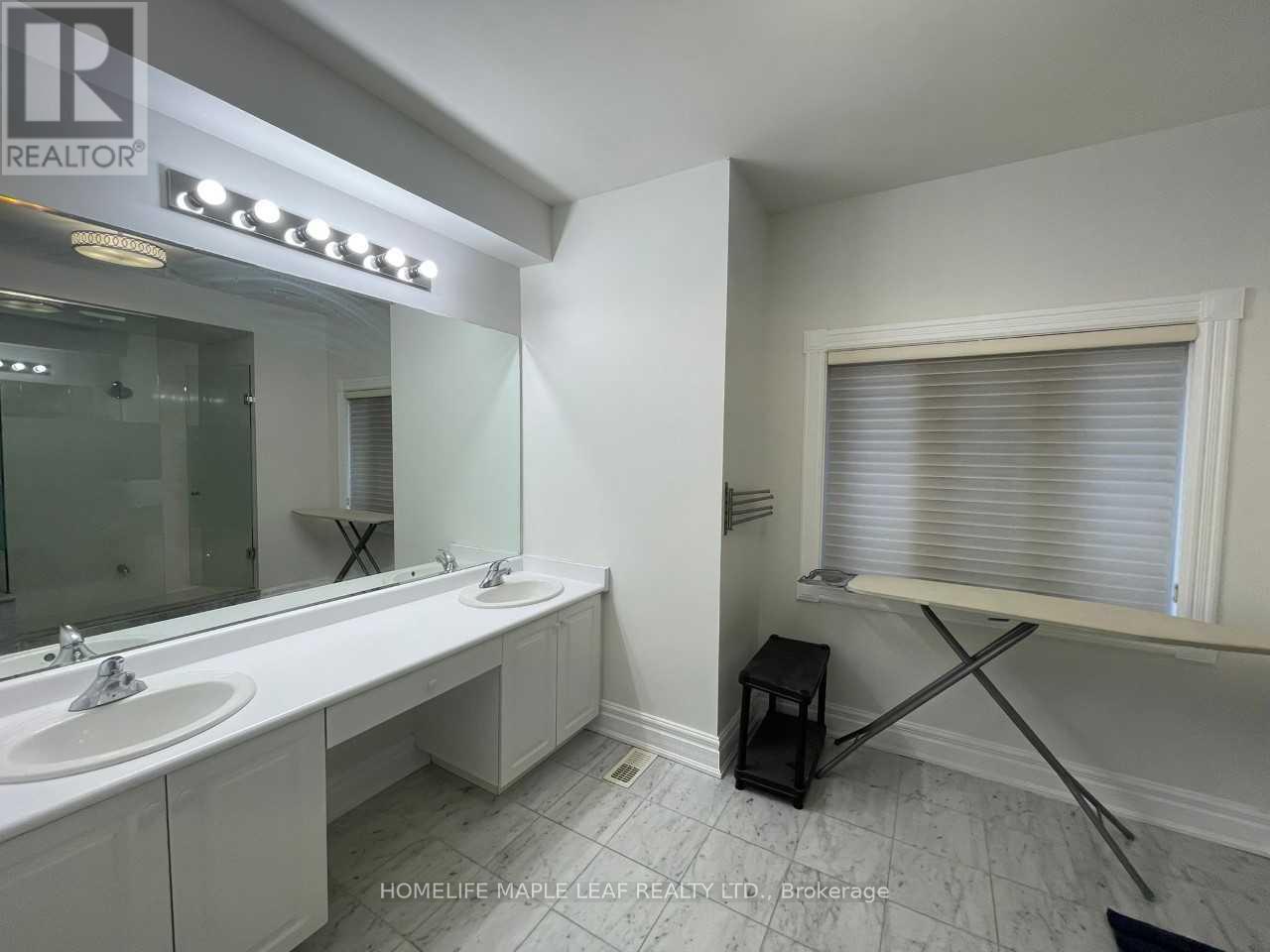 7 Annex Lane, Toronto, Ontario  M5R 3V2 - Photo 10 - C12680878