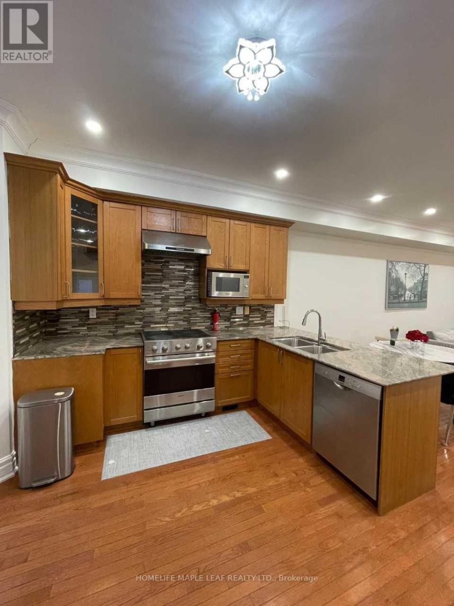 7 Annex Lane, Toronto, Ontario  M5R 3V2 - Photo 5 - C12680878