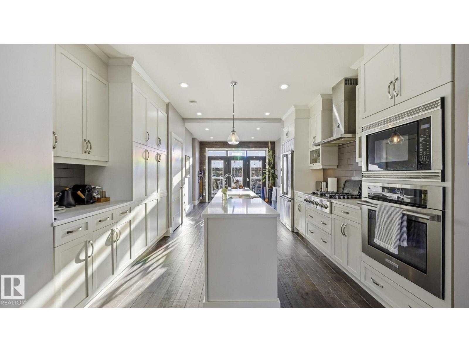 11333 76 Av Nw, Edmonton, Alberta  T6G 0K3 - Photo 3 - E4468949