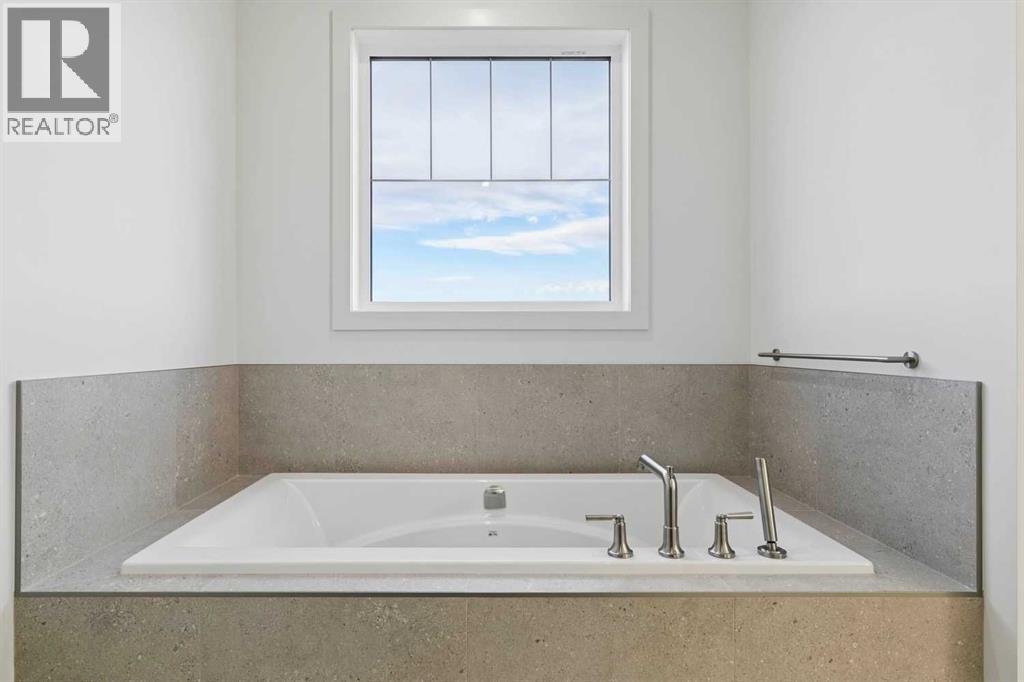 148 Marina Grove, Calgary, Alberta  T3M 3S9 - Photo 18 - A2272153