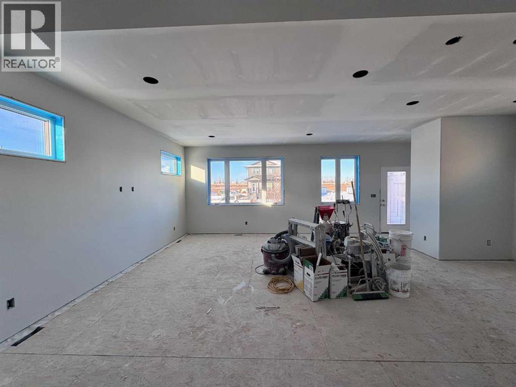 6319 26 Avenue, Camrose, Alberta  T4V 5L8 - Photo 4 - A2271962