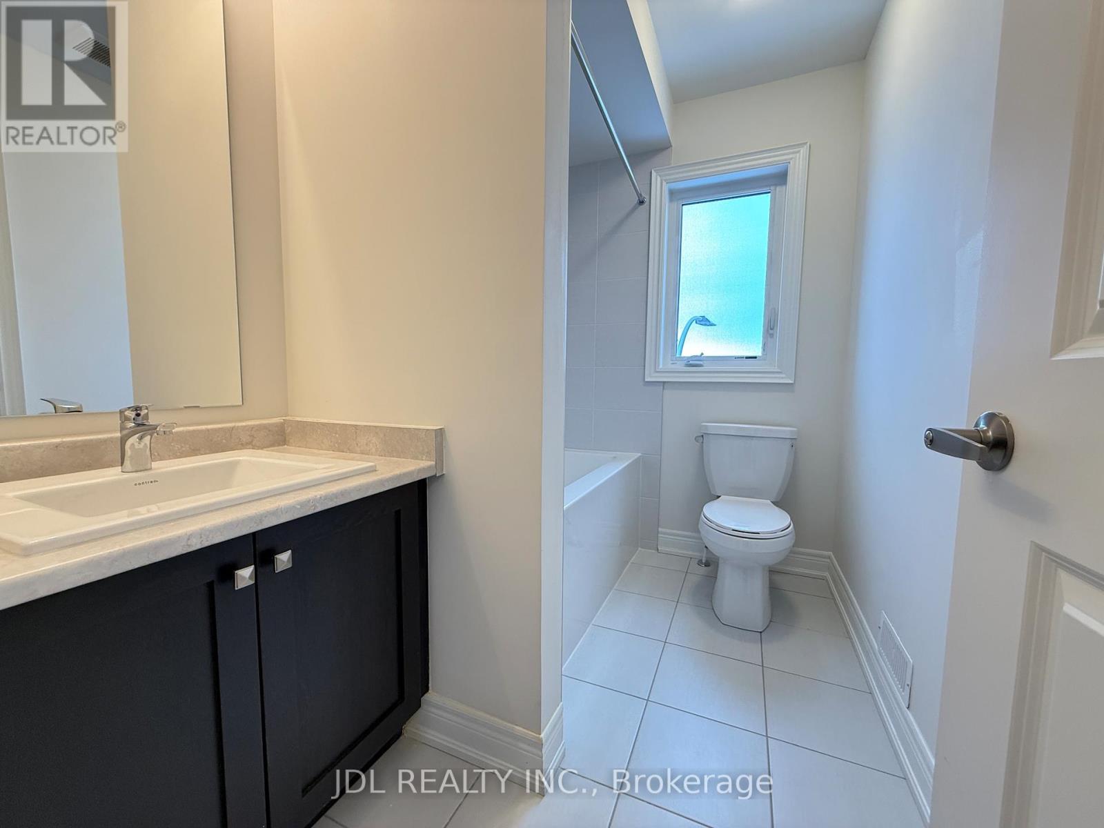 3017 Gatestone Path, Pickering, Ontario  L1X 0R4 - Photo 21 - E12680658