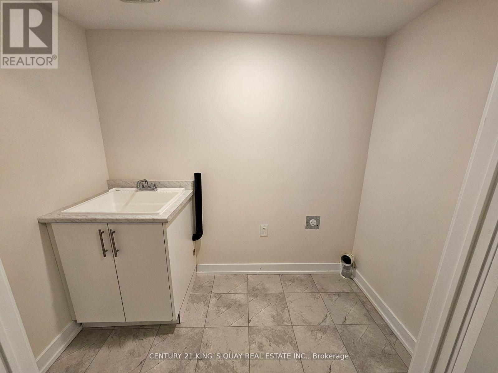 118 Credit Lane, Richmond Hill, Ontario  L4E 1G9 - Photo 16 - N12680686