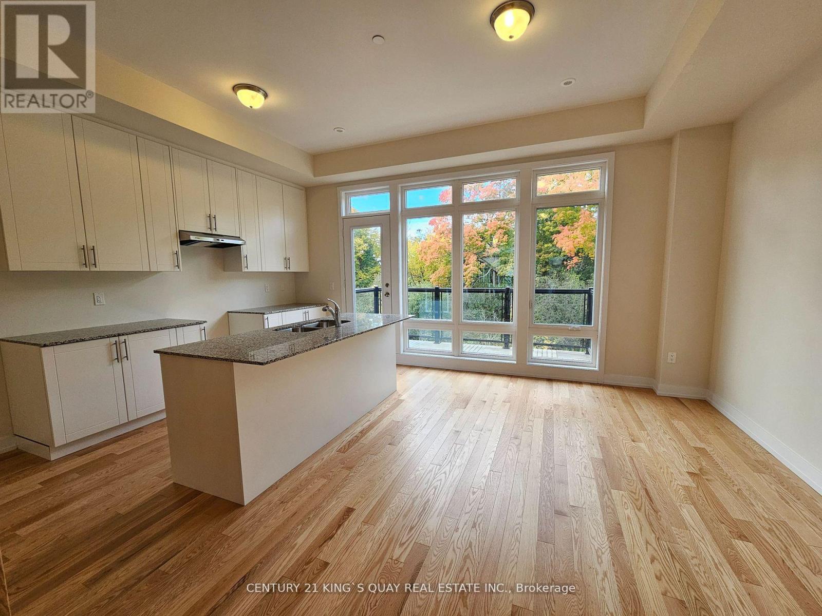 118 Credit Lane, Richmond Hill, Ontario  L4E 1G9 - Photo 2 - N12680686