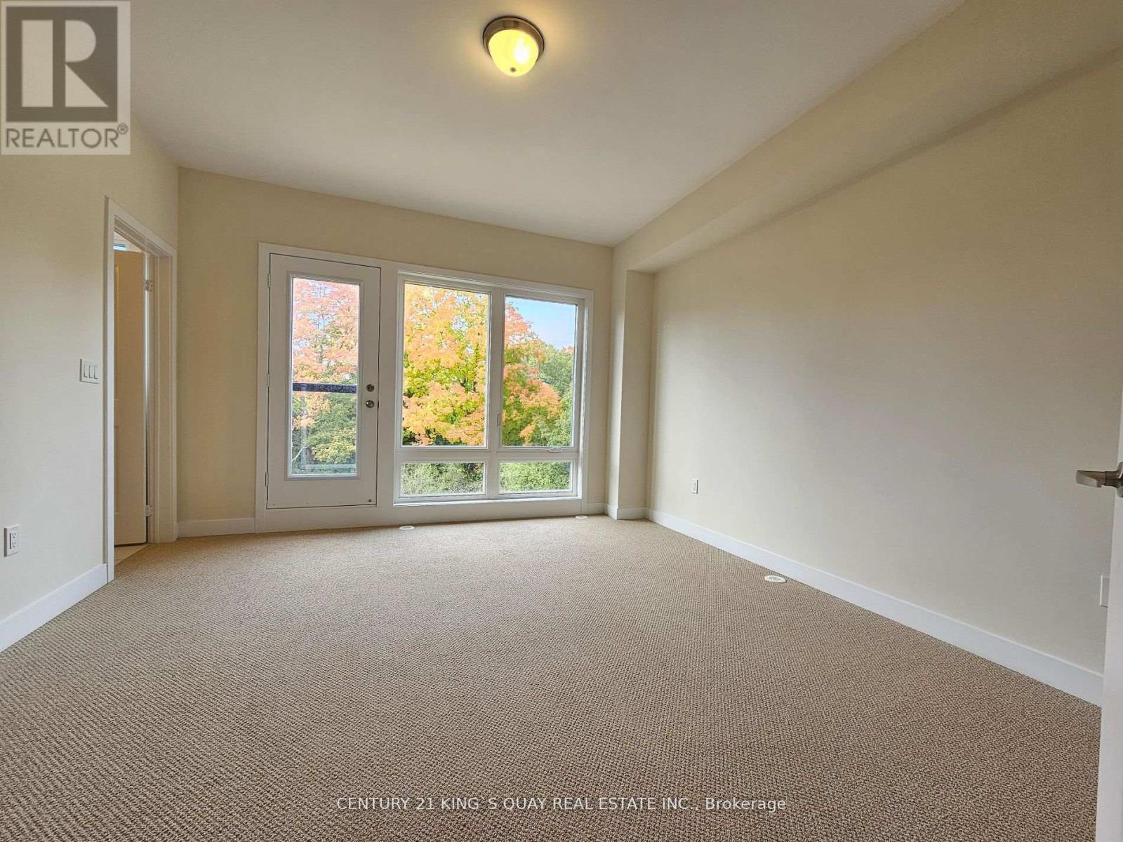 118 Credit Lane, Richmond Hill, Ontario  L4E 1G9 - Photo 5 - N12680686