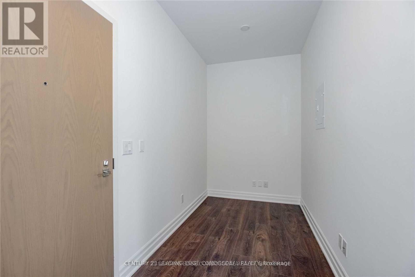 403b - 8 Rouge Valley Drive W, Markham, Ontario  L6G 0G8 - Photo 6 - N12680756