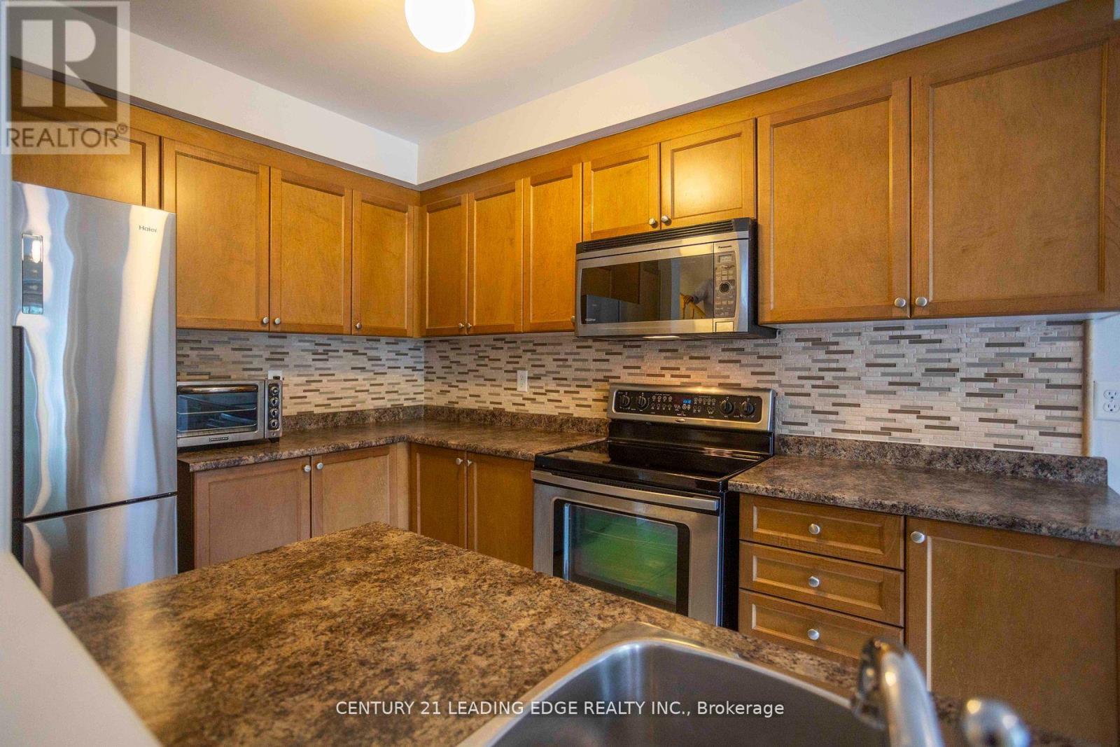 31 Nw Passage, Whitchurch-Stouffville, Ontario  L4A 0W5 - Photo 11 - N12680766