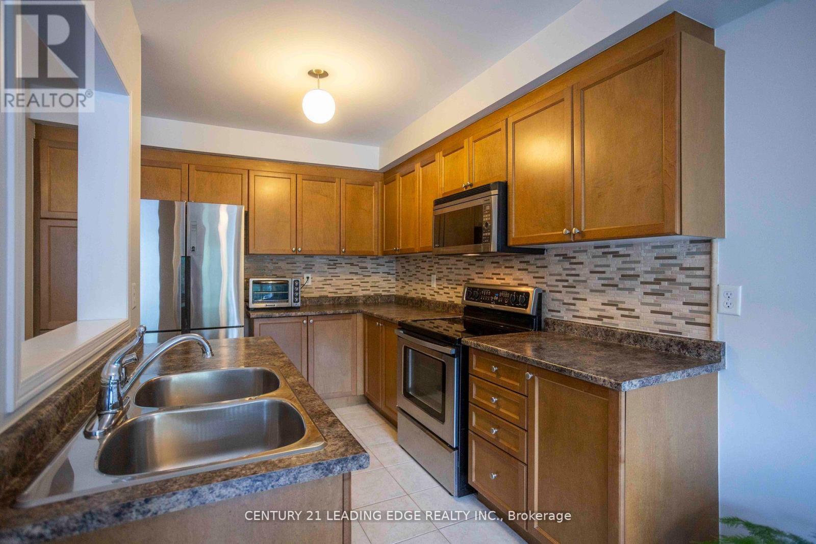 31 Nw Passage, Whitchurch-Stouffville, Ontario  L4A 0W5 - Photo 13 - N12680766