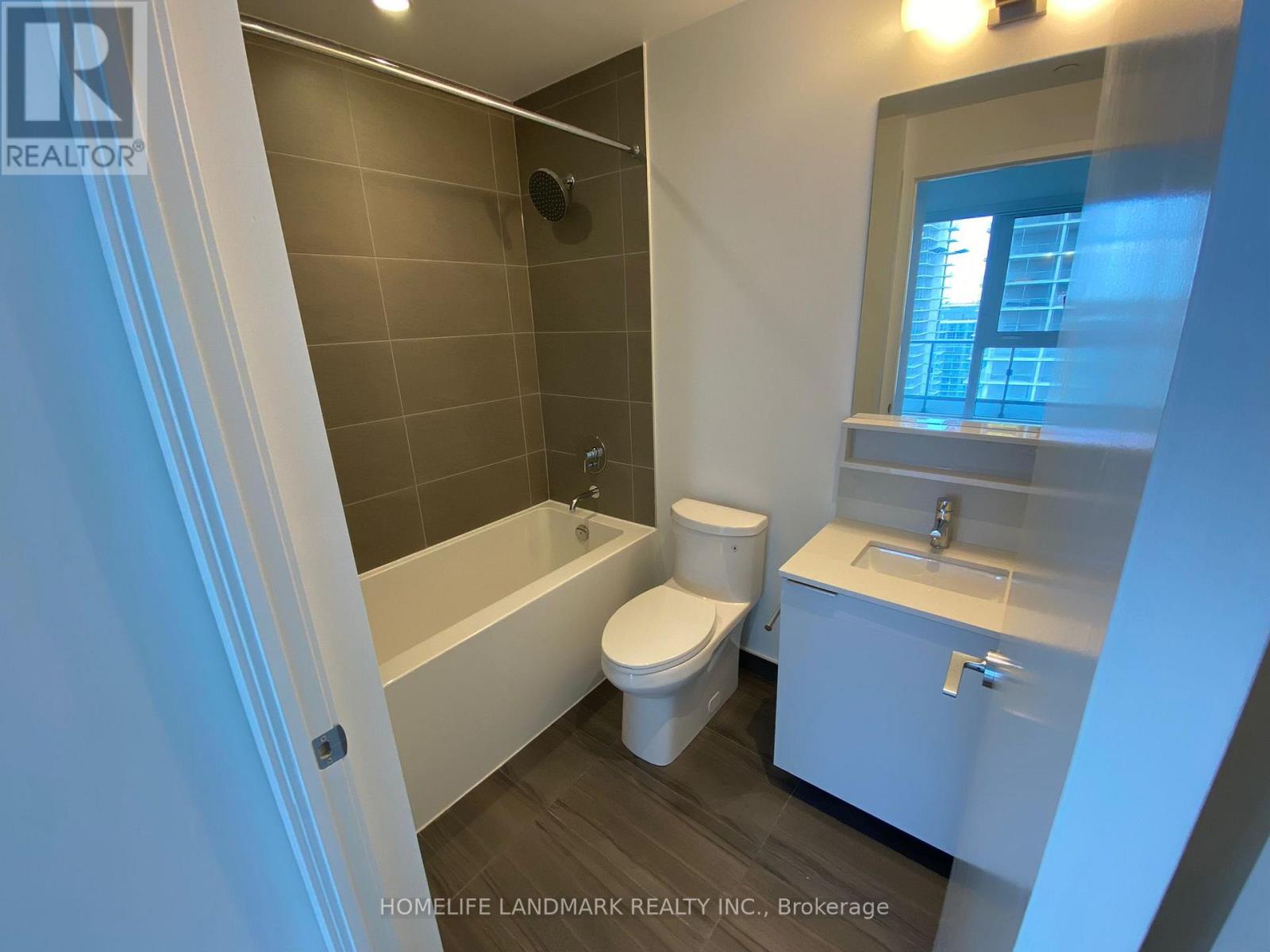 4305 - 950 Portage Parkway, Vaughan, Ontario  L4K 0J7 - Photo 11 - N12680780