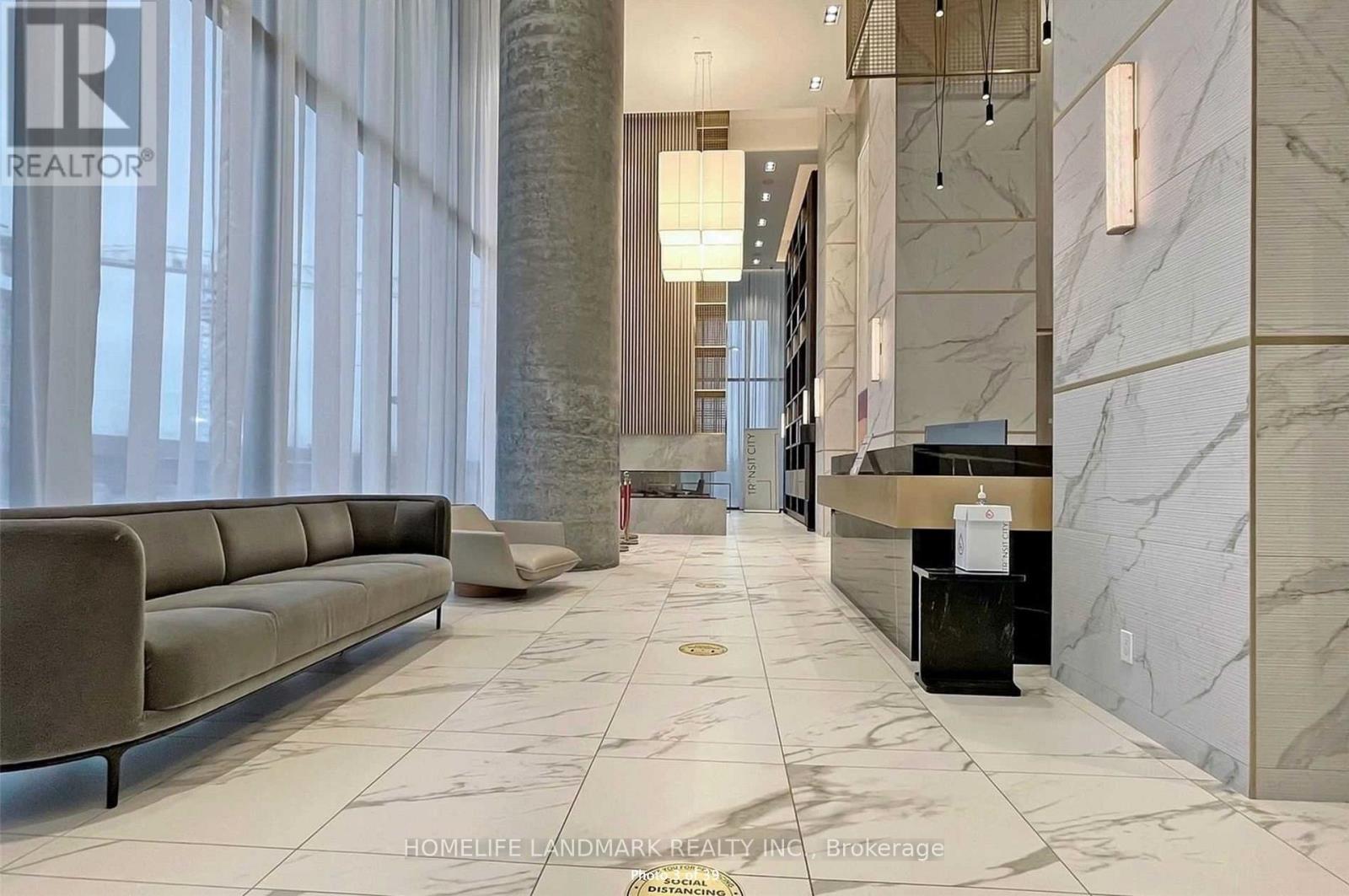 4305 - 950 Portage Parkway, Vaughan, Ontario  L4K 0J7 - Photo 3 - N12680780