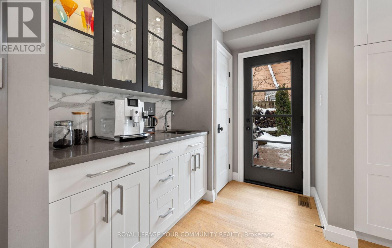 12 Glenview Drive, Aurora, Ontario  L4G 2G8 - Photo 18 - N12680842