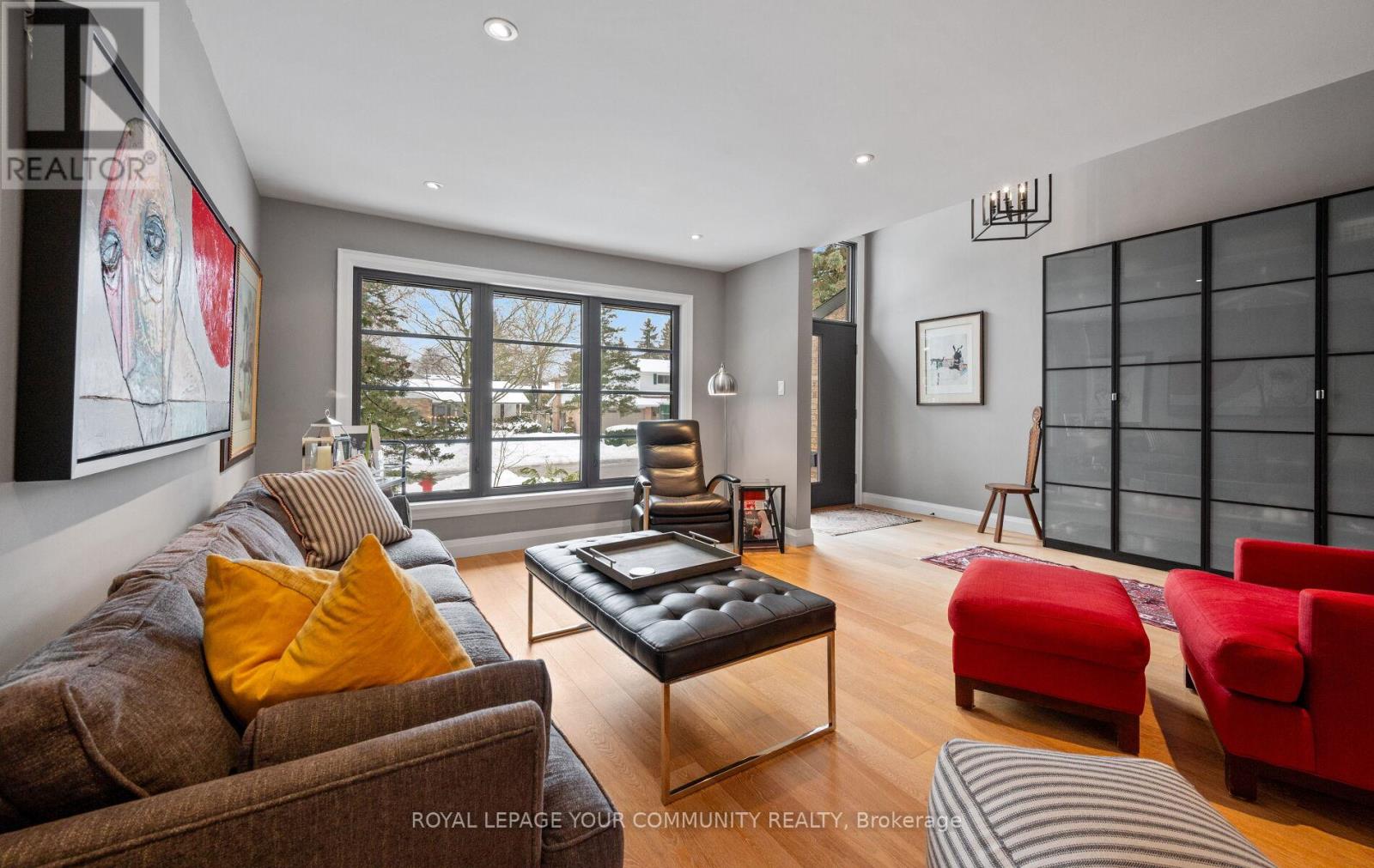 12 Glenview Drive, Aurora, Ontario  L4G 2G8 - Photo 5 - N12680842