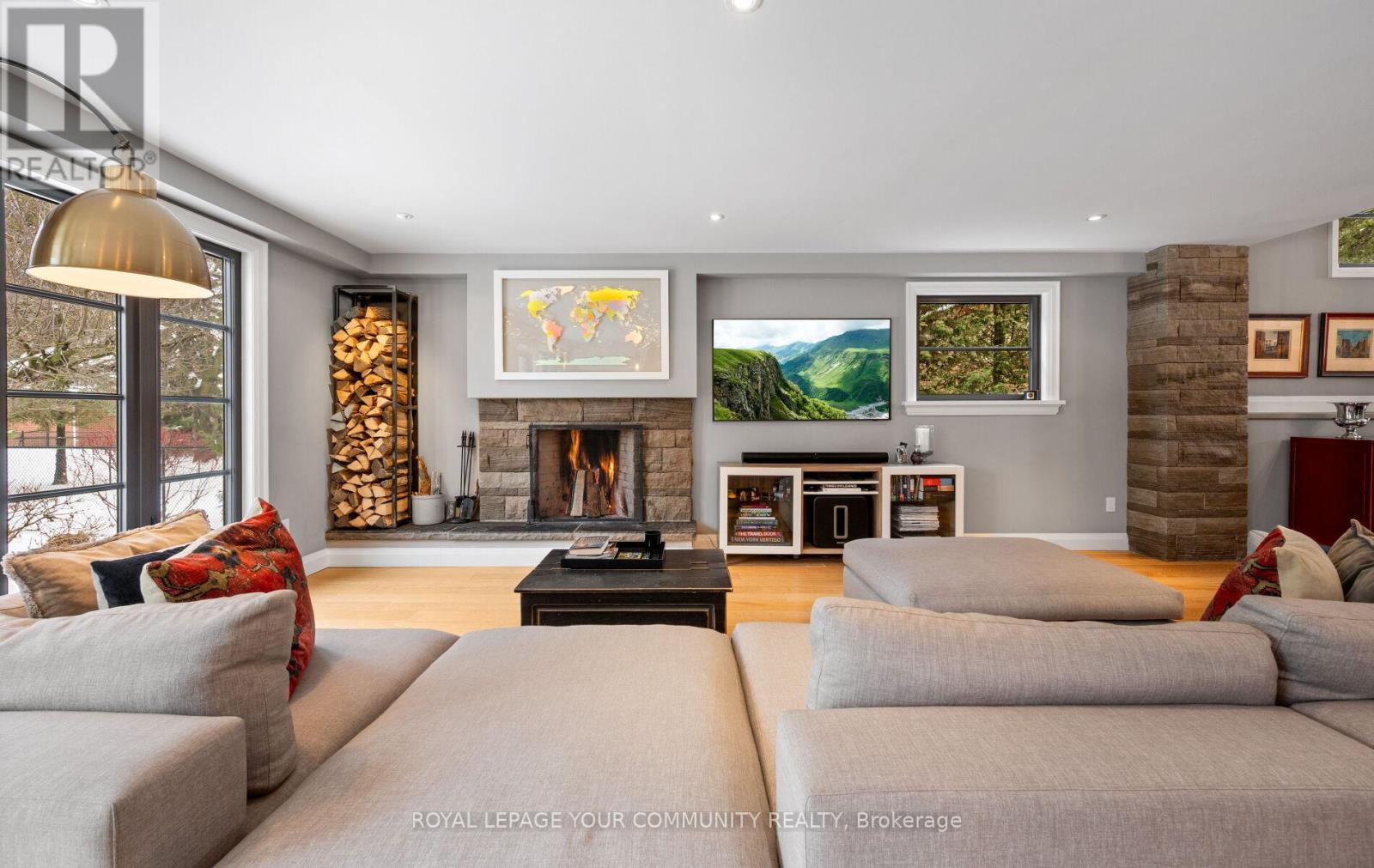 12 Glenview Drive, Aurora, Ontario  L4G 2G8 - Photo 9 - N12680842