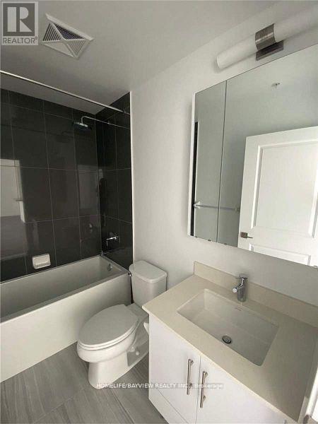 901 - 75 Oneida Crescent, Richmond Hill, Ontario  L4B 0G9 - Photo 6 - N12680898