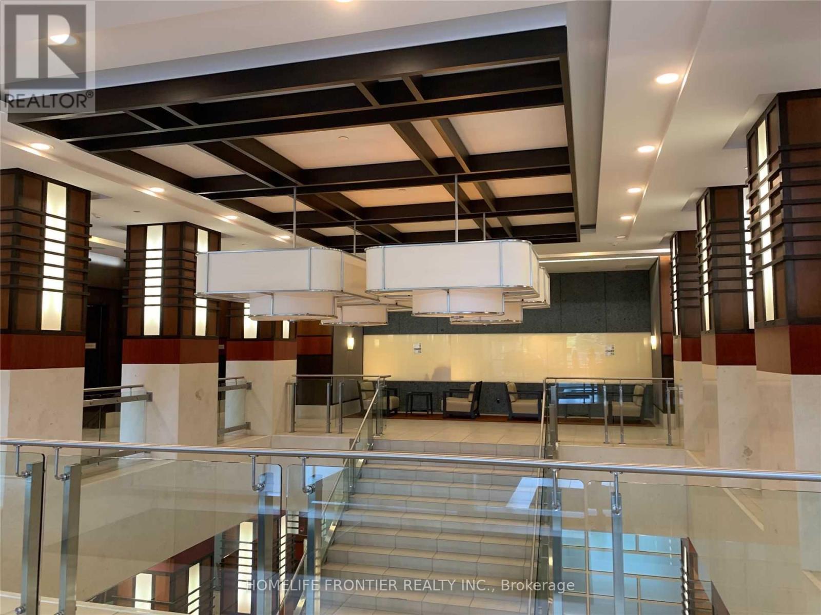 579 - 23 Cox Boulevard, Markham, Ontario  L3R 7Z9 - Photo 3 - N12680904