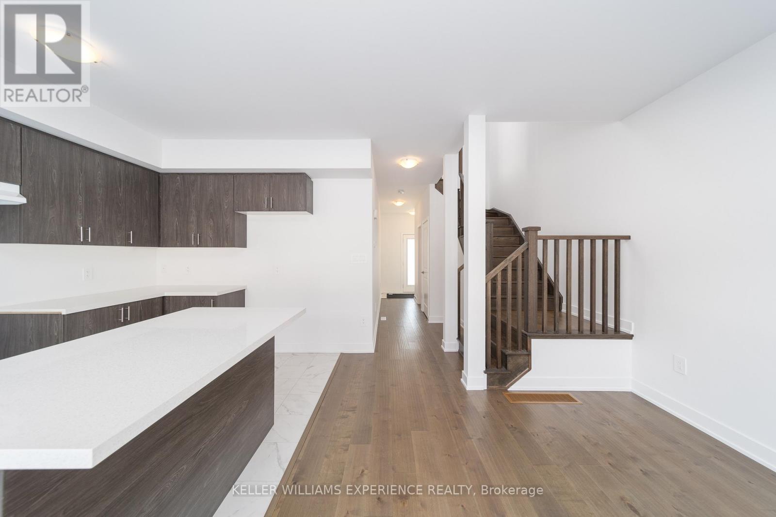 23 Evergreen Terrace, Barrie (Painswick South), Ontario  L4N 6K7 - Photo 6 - S12680682