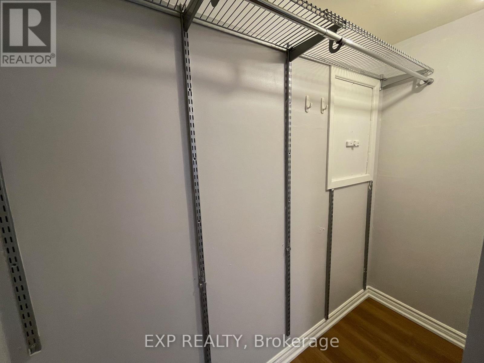 7 Burbank Pl (Main) Place, Barrie (Wellington), Ontario  L4M 2S8 - Photo 18 - S12680698