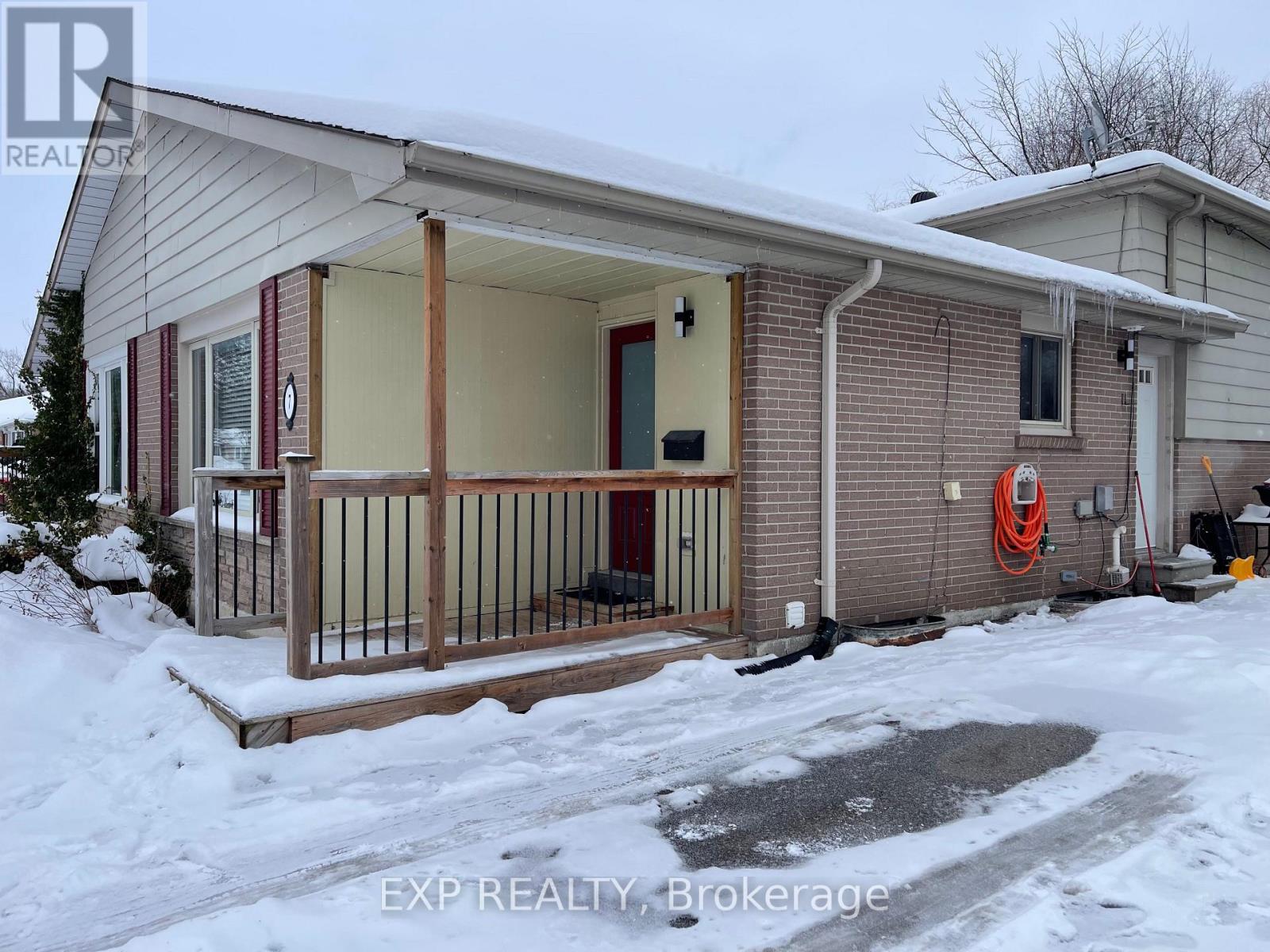 7 Burbank Pl (Main) Place, Barrie (Wellington), Ontario  L4M 2S8 - Photo 24 - S12680698