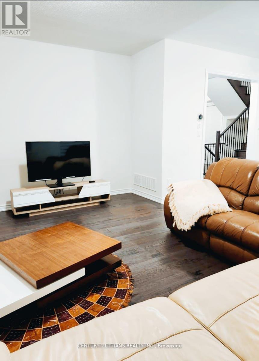 63 Nicort Road, Wasaga Beach, Ontario  L9Z 0M9 - Photo 7 - S12680912