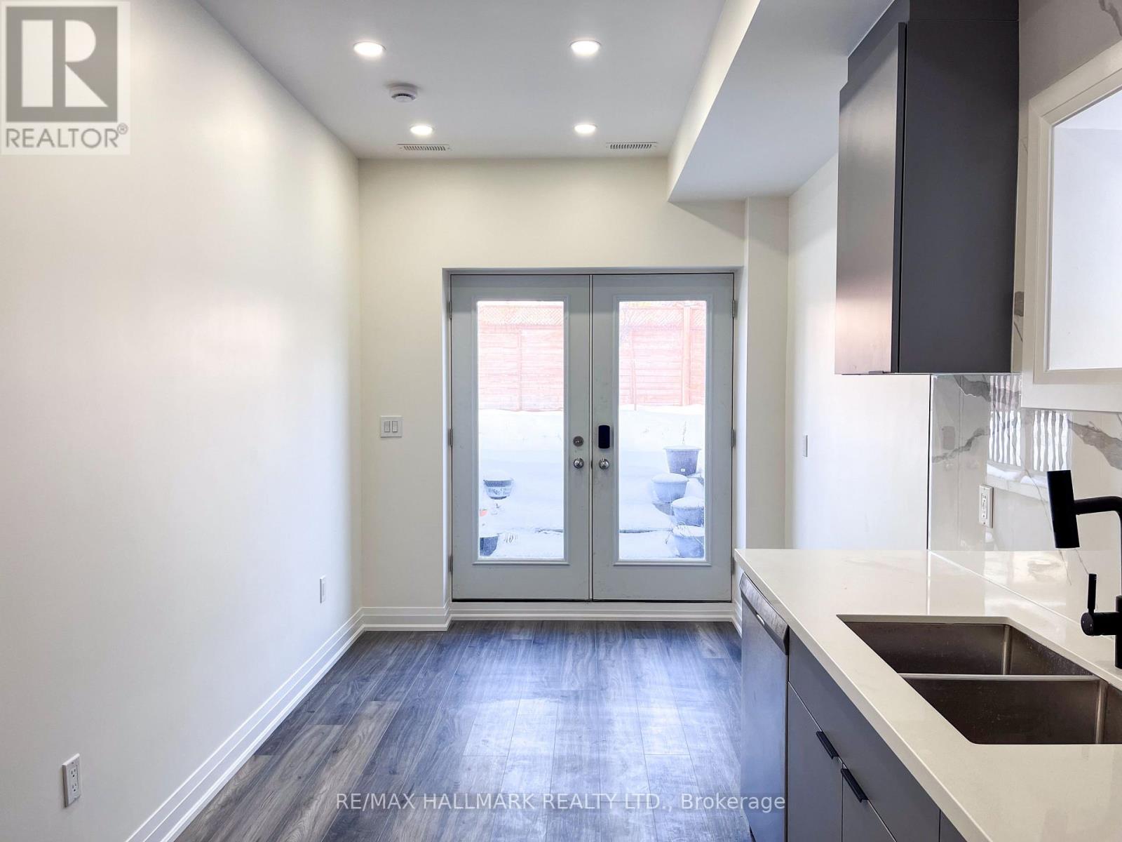 Basement - 22 Direzze Court, Richmond Hill, Ontario  L4C 7V8 - Photo 2 - N12674366