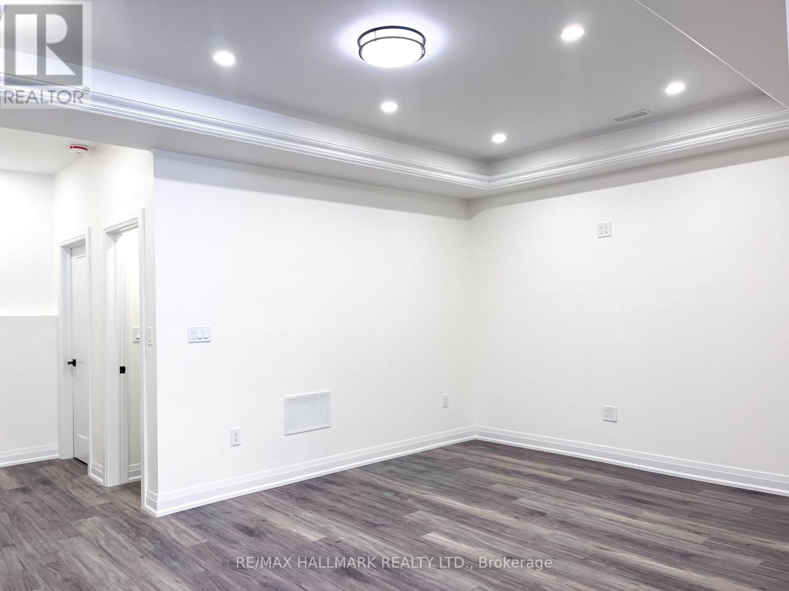 Basement - 22 Direzze Court, Richmond Hill, Ontario  L4C 7V8 - Photo 7 - N12674366