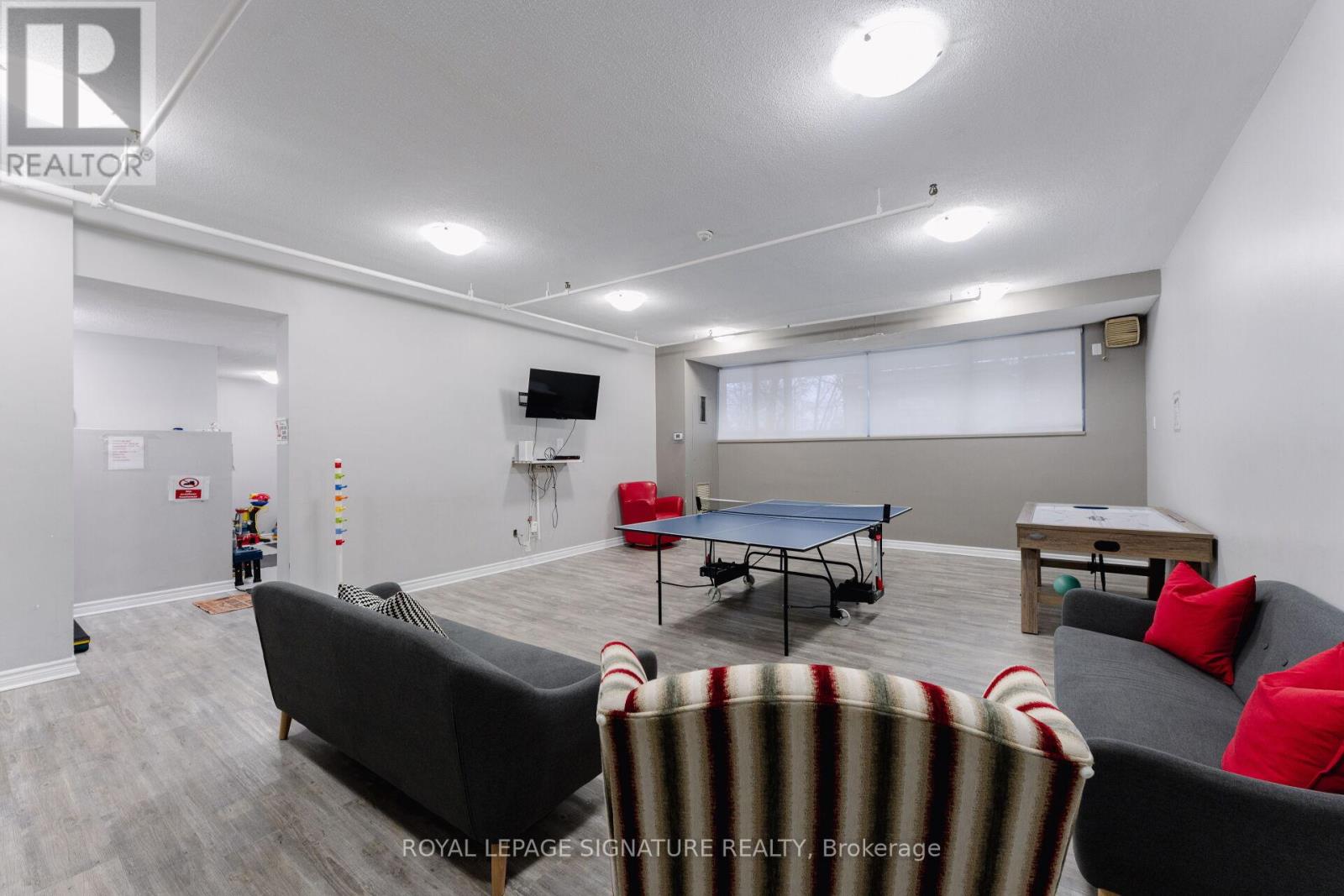 2011 - 85 Emmett Avenue, Toronto, Ontario  M6M 5A2 - Photo 19 - W12680610