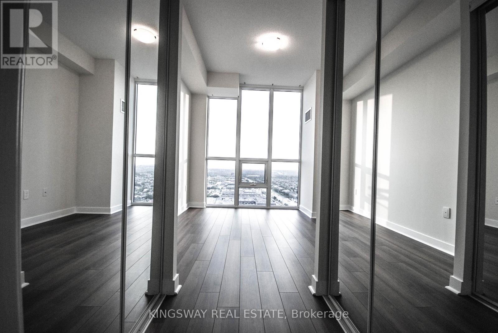 2605 - 3975 Grank Park Drive, Mississauga, Ontario  L5B 0K4 - Photo 10 - W12680656