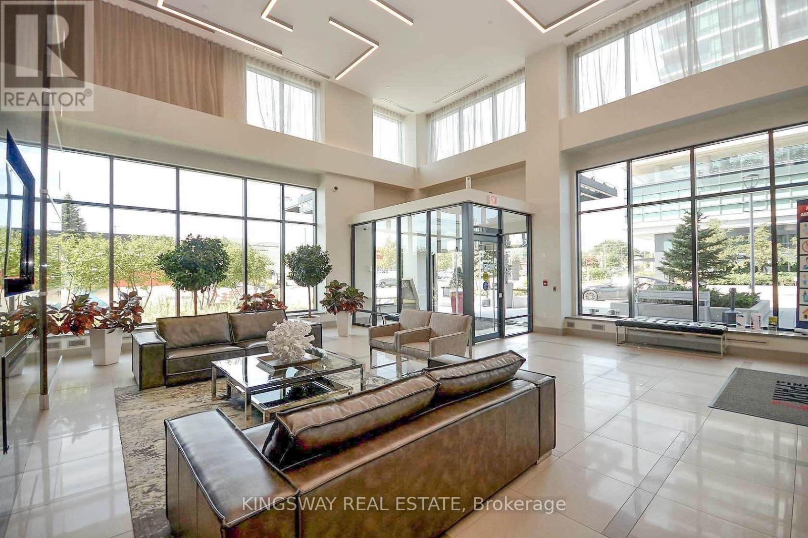 2605 - 3975 Grank Park Drive, Mississauga, Ontario  L5B 0K4 - Photo 3 - W12680656