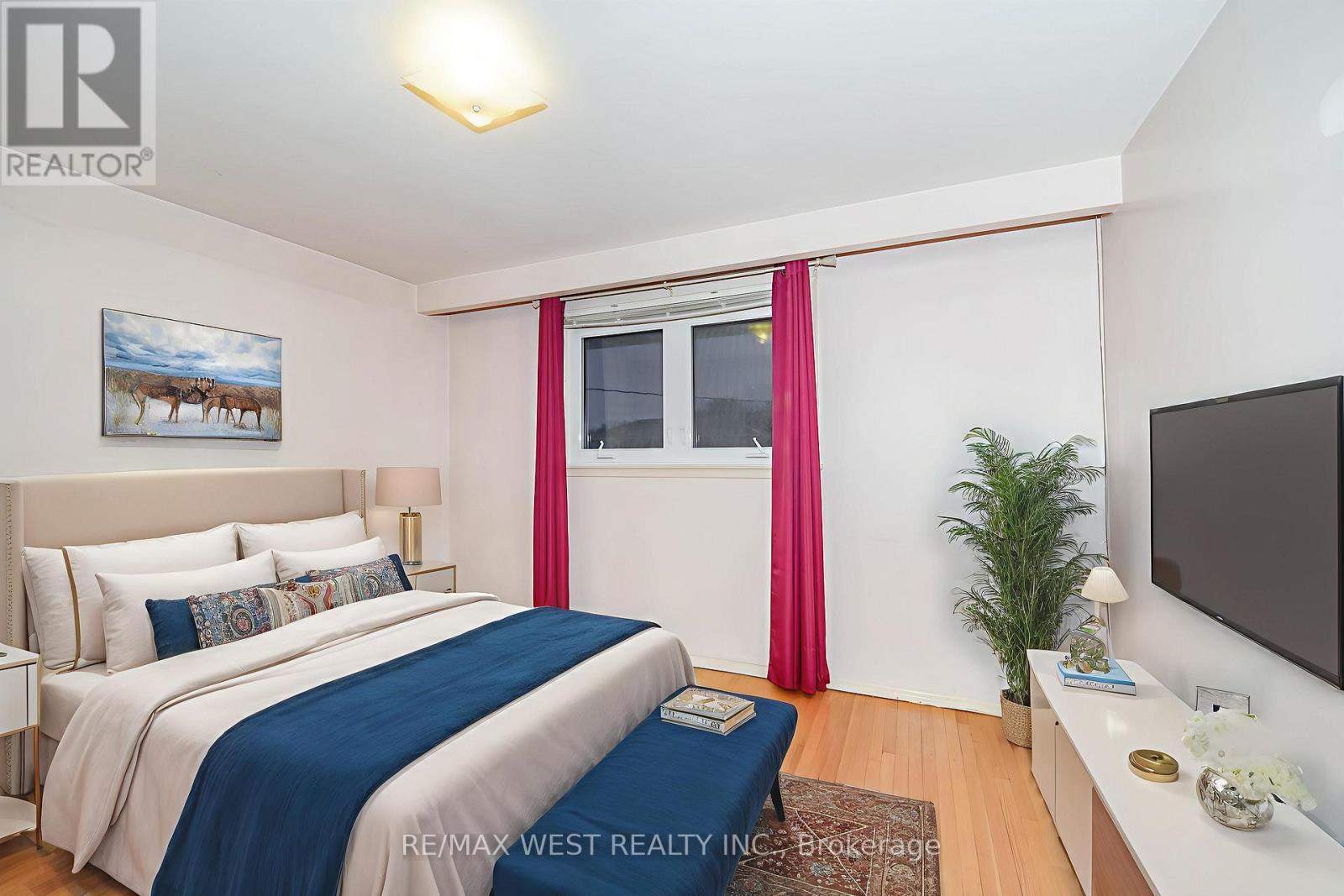 43 Dunsany Crescent, Toronto, Ontario  M9R 3W7 - Photo 7 - W12680668