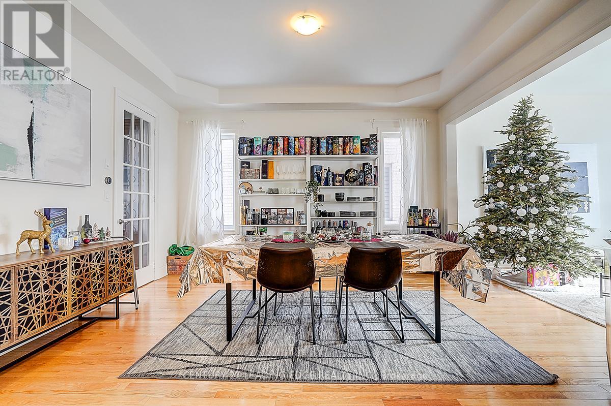 455 Threshing Mill Boulevard, Oakville, Ontario  L6H 0T4 - Photo 6 - W12680670