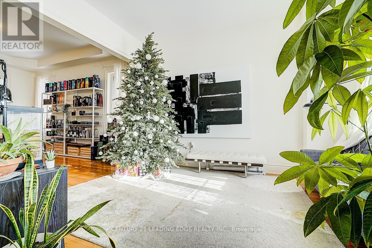 455 Threshing Mill Boulevard, Oakville, Ontario  L6H 0T4 - Photo 9 - W12680670