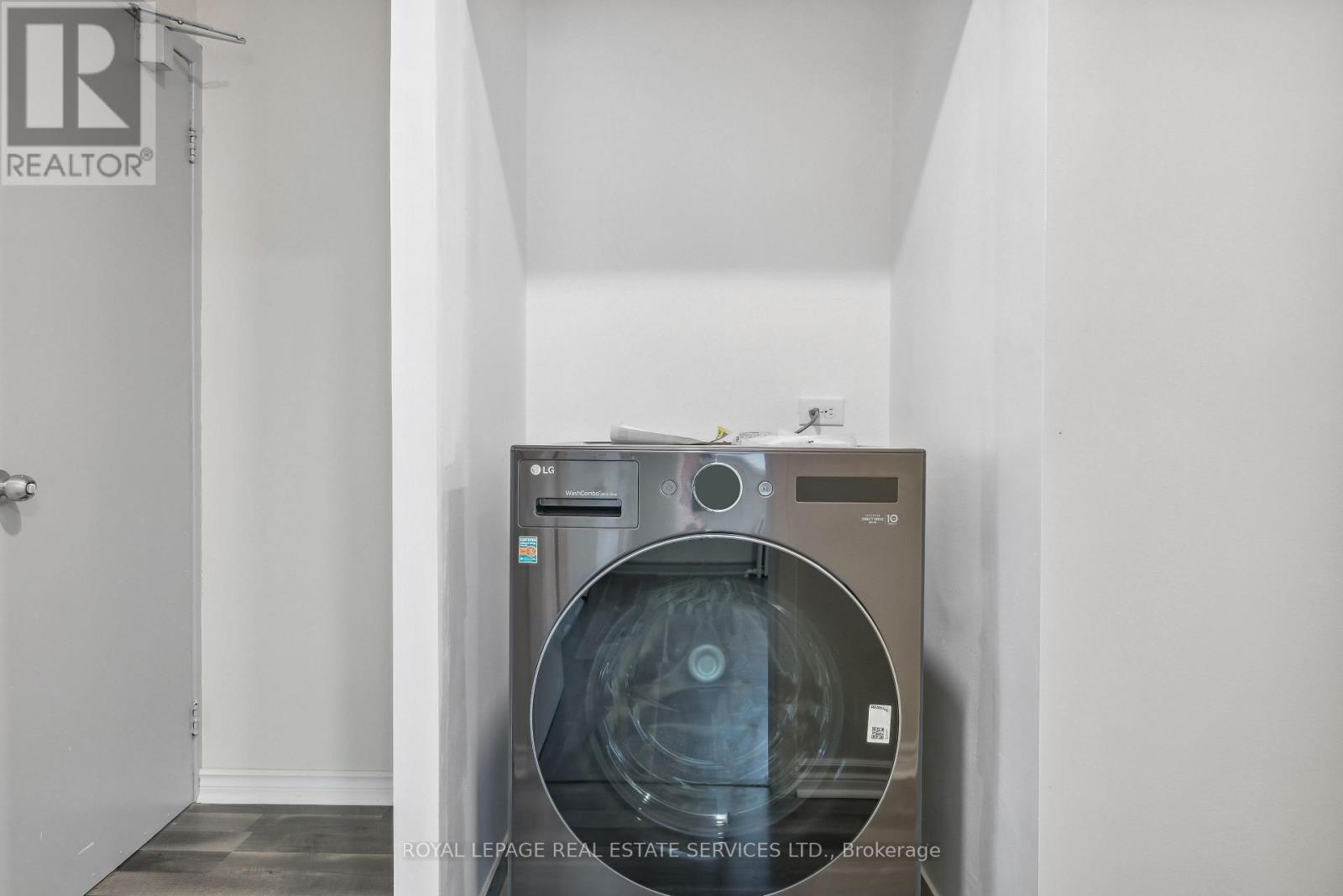 1 - 18 Thirty Third Street, Toronto, Ontario  M8W 3G9 - Photo 18 - W12680690