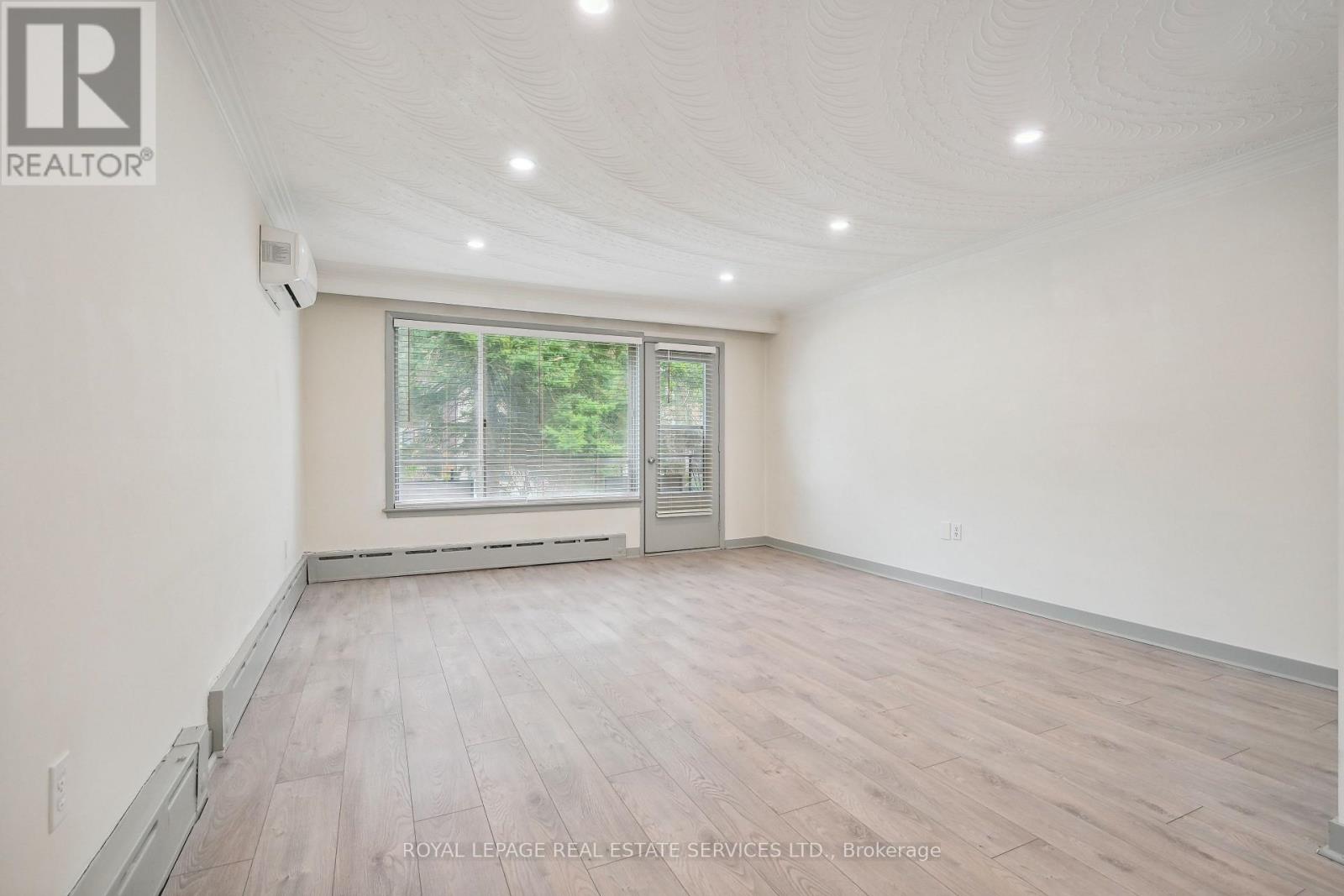 2 - 18 Thirty Third Street, Toronto, Ontario  M8W 3G9 - Photo 8 - W12680692