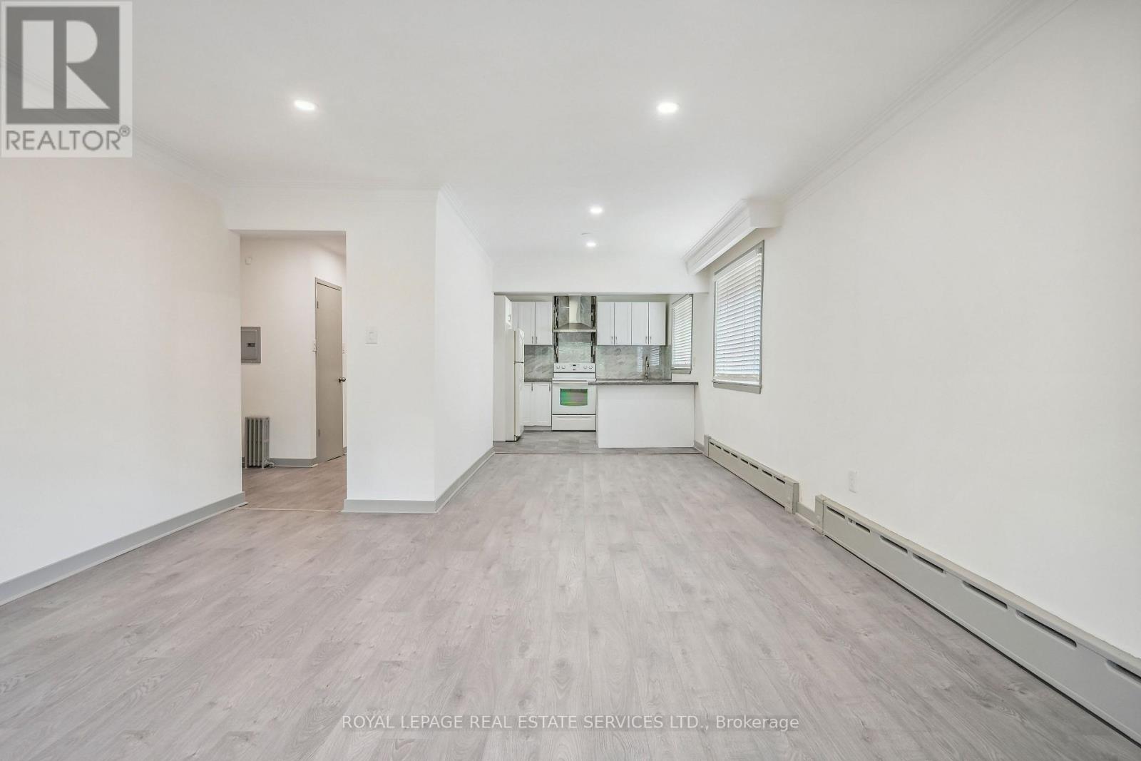 4 - 18 Thirty Third Street, Toronto, Ontario  M8W 3G9 - Photo 10 - W12680696
