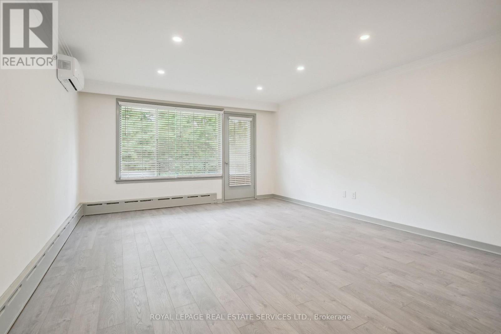 4 - 18 Thirty Third Street, Toronto, Ontario  M8W 3G9 - Photo 11 - W12680696