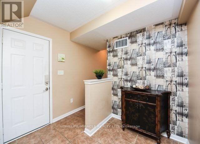 1175 Mcdowell Crescent, Milton, Ontario  L9T 6R6 - Photo 4 - W12680760