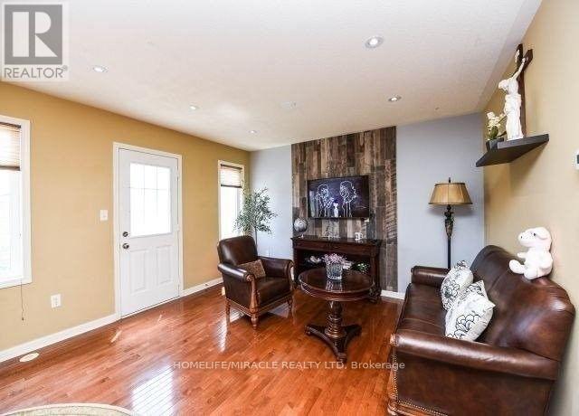 1175 Mcdowell Crescent, Milton, Ontario  L9T 6R6 - Photo 5 - W12680760