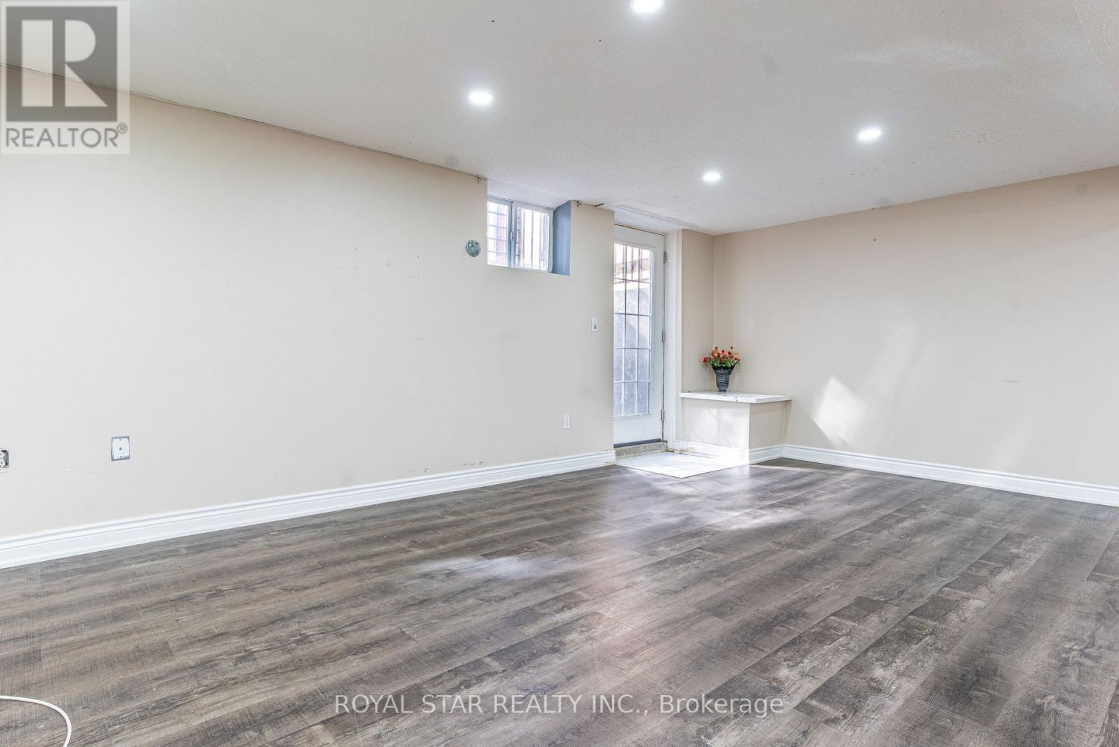 22 Livingston Drive, Caledon, Ontario  L7C 1A1 - Photo 42 - W12680846