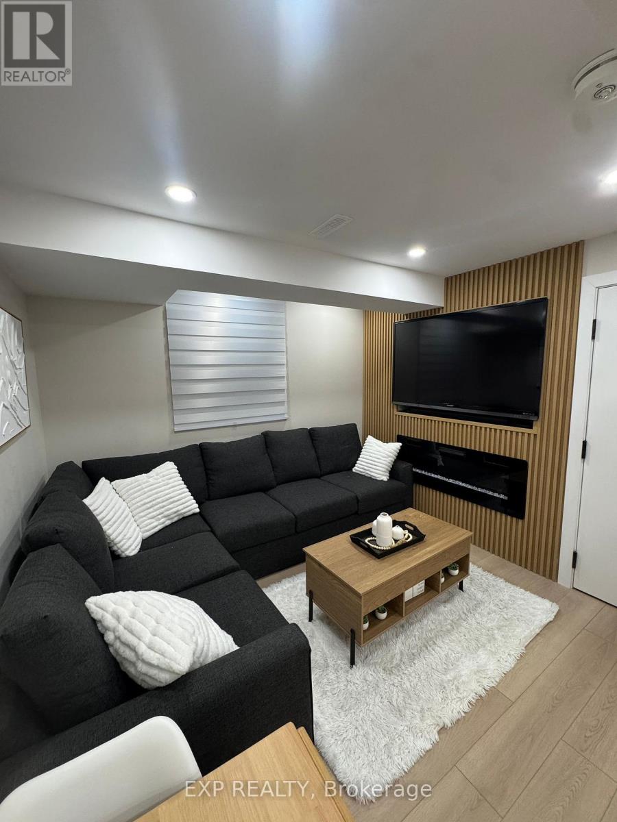 Basement - 925 Cobb Court, Mississauga, Ontario  L5V 1X8 - Photo 5 - W12680880