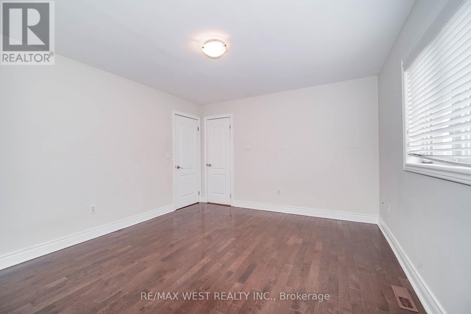 23 Vespahills Crescent, Brampton, Ontario  L6P 2V2 - Photo 13 - W12680894