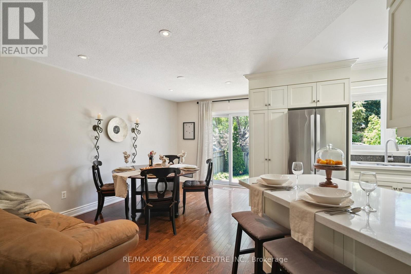 2970 GLOVER LANE, Burlington, Ontario