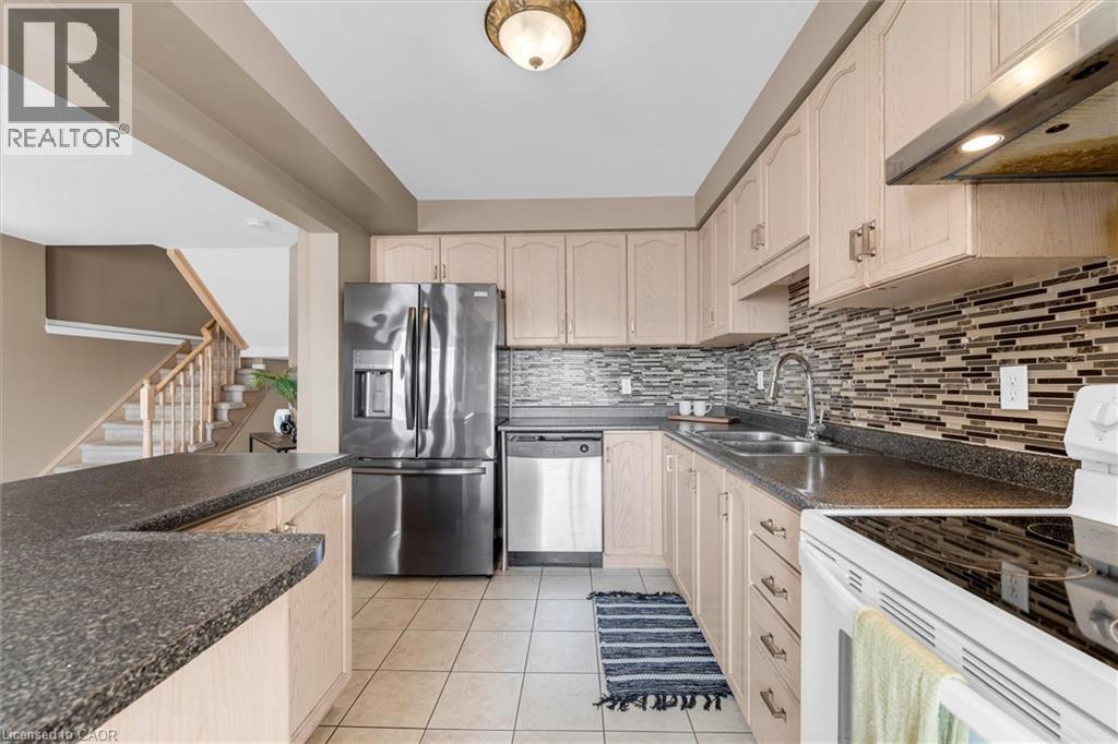 800 Paramount Drive Unit# 40, Stoney Creek, Ontario  L8J 3V8 - Photo 11 - 40797413