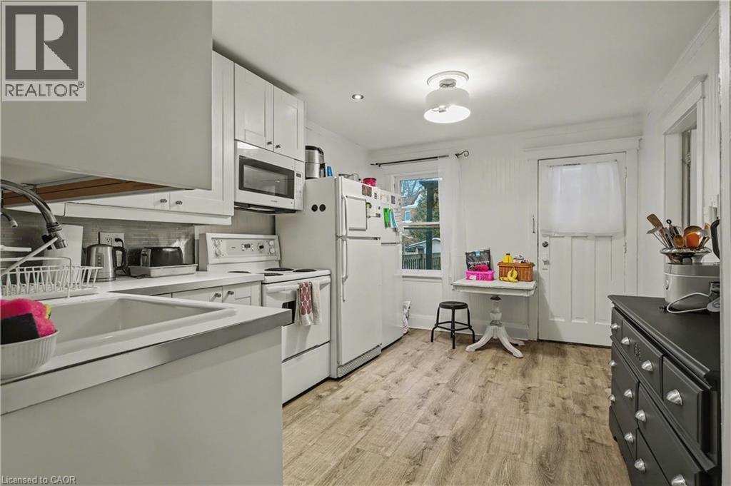 39 Haddon Avenue N, Hamilton, Ontario  L8S 4A2 - Photo 8 - 40796919