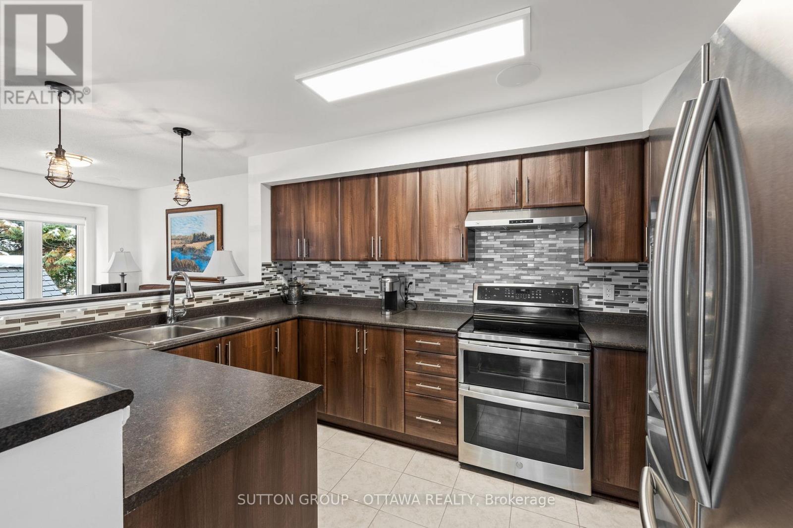 225 Vision Street, Ottawa, Ontario  K4M 0B5 - Photo 8 - X12550220