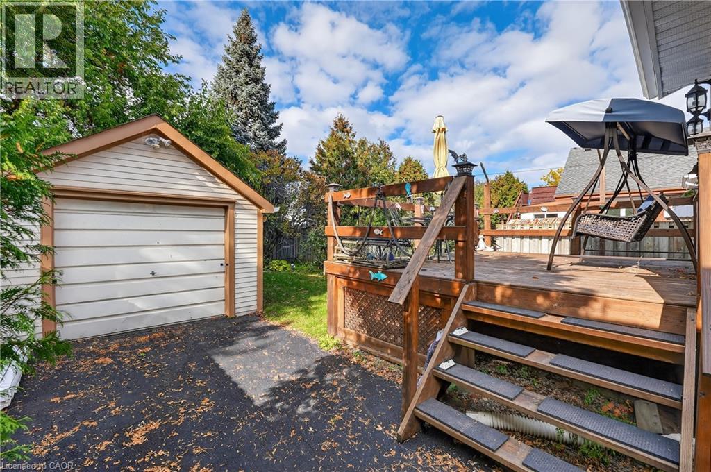 46 Weir Street S, Hamilton, Ontario  L8K 3A4 - Photo 2 - 40782147